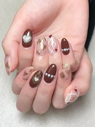 ネイル atelier　FIORITURA所属・FIORITURA aiのネイルデザイン