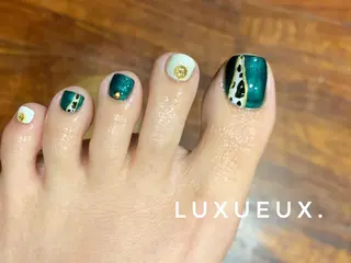 ネイル LUXUEUX春日店所属・LUXUEUX春日店 (ルクソー)のネイルデザイン