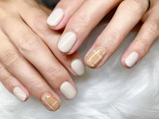 ネイル ECLAT エクラ所属・寺山 千鶴のネイルデザイン