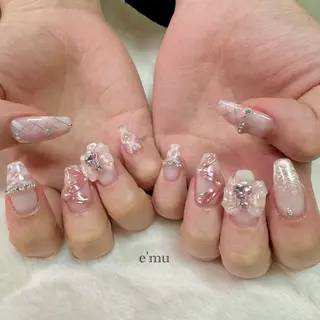 ネイル nail salon e'mu💐のネイルデザイン