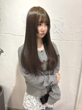 セミロング 小河 恵子のヘアスタイル