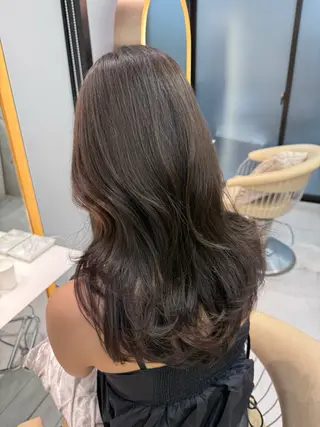 セミロング カラー shion 透明感カラーのヘアスタイル