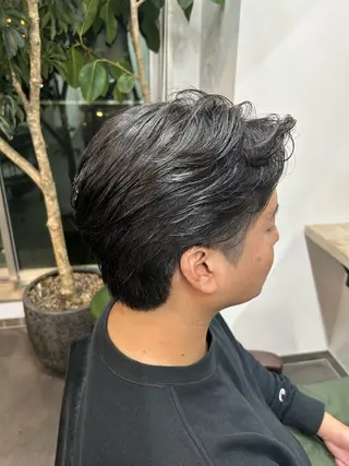 パーマ メンズ フラッグヘアー天神西通り店所属・flag hair レイナのヘアスタイル