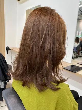 ミディアム lar 立川南口所属・砂岡 里奈のヘアスタイル