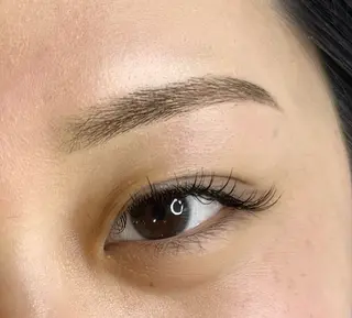 アイブロウ LOUVRE total beauty salon by aile所属・本間 渓の眉毛・アイブロウイメージ