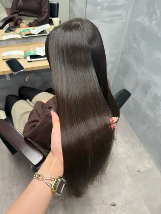 ロング ayano /レイヤー/艶カラーのヘアスタイル