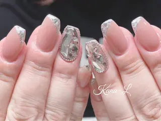 ネイル 芦辺 香奈のネイルデザイン