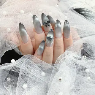 ネイル パーツ全部¥110 サロンミミのネイルデザイン