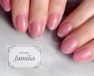 ネイル -nailroom- familiaのネイルデザイン