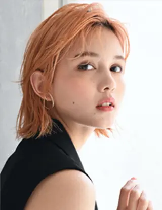 ショート カラー アートディレクター のぐちのヘアスタイル