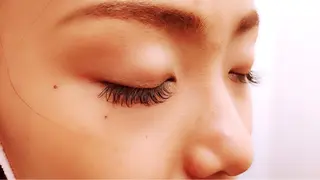 マツエク・マツパ 大山 莉奈のヘアスタイル