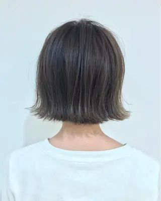 ショート カラー ボブ・レイヤーカット 吉敷航一のヘアスタイル