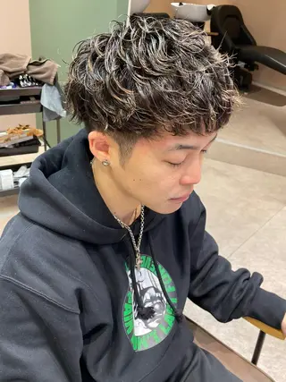 ショート パーマ メンズ blanc hair 西中島MASARUのヘアスタイル