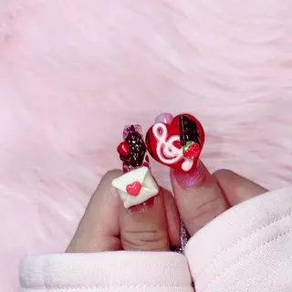 ネイル RIEKO🍒 ワンホン♡推しネイルのネイルデザイン