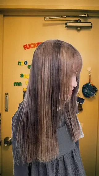 ロング ブリーチ/デザイン SAKUのヘアスタイル