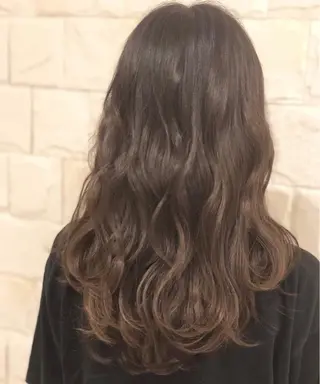 ロング カラー _WHITE 高槻店 平野湧人　/髪質改善のヘアスタイル