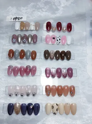 ネイル VIVIAN リサのネイルデザイン