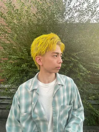 カラー メンズ トヨシマ シュウトのヘアスタイル