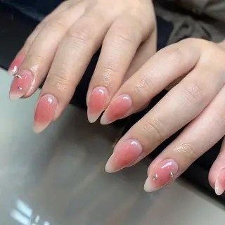 ネイル mofie🤍ユミ/ 恵比寿/パラジェルのネイルデザイン