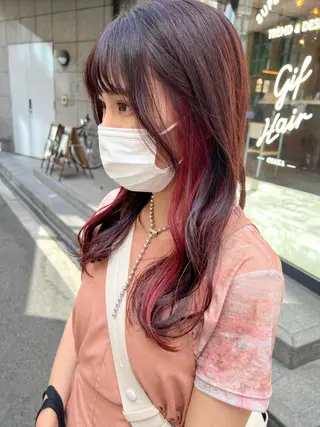 ロング カラー ノイシキ サキのヘアスタイル