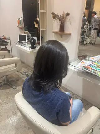 ミディアム 佐藤 優里のヘアスタイル