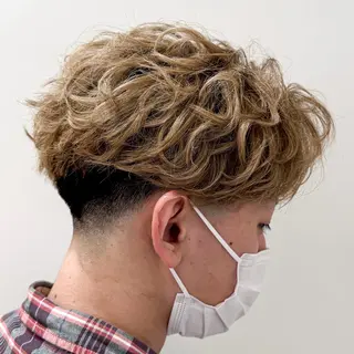 ショート メンズ 吉田 新平のヘアスタイル