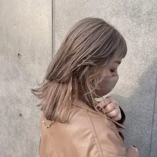 ミディアム カラー ヘアアレンジ Mirai 🧸のヘアスタイル