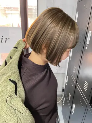 ショート カラー MAIKO 【中崎・茶屋町】のヘアスタイル