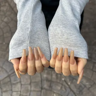 ネイル ATELIERHARLOW所属・nailist MOEのネイルデザイン