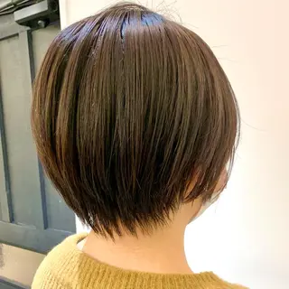 ショート カラー tasty priv ate gardenのヘアスタイル