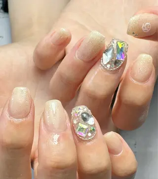 ネイル 新山 聖のネイルデザイン