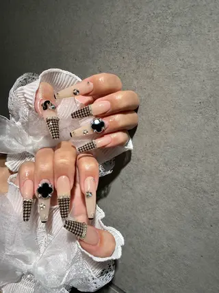 ネイル I-nailロング /ワンホン/キラキラのネイルデザイン