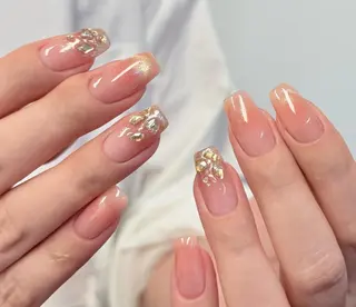 ネイル Pure&Rich Nailのネイルデザイン