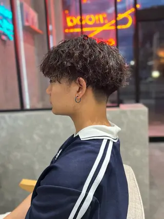 ショート パーマ メンズ 長谷川 湧のヘアスタイル