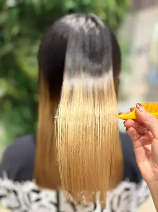 ミディアム JEAN CLAUDE BIGUINE 横浜ベイクォーター店所属・Koharu 髪質改善カラーのヘアスタイル