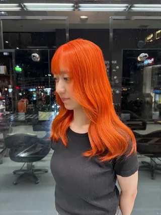 セミロング 西宮/トレンドカラー /美馬本紅亜のヘアスタイル