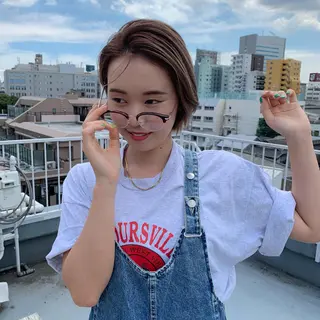 ショート カラー ノグチ ナツコのヘアスタイル