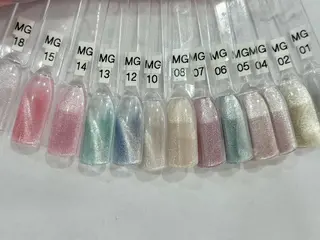 ネイル アンリッシュ池袋 小泉のネイルデザイン