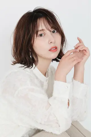 ミディアム hoNua. 栄/透明感カラーのヘアスタイル