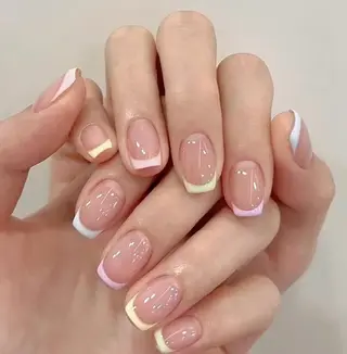 ネイル 高木 維麗絲のネイルデザイン