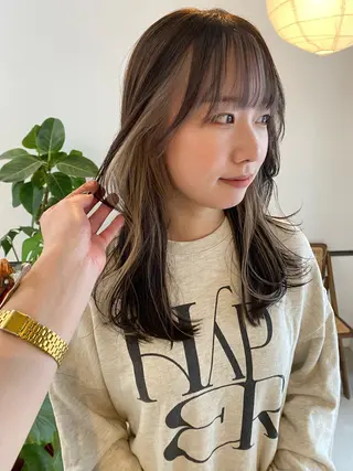 ミディアム カラー givet所属・心斎橋/デザインカラ ー/海外風/ナツミのヘアスタイル