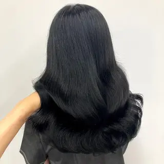 ロング カラー ヘアアレンジ 🩵色落ち可愛い 寒色カラー🩵のヘアスタイル