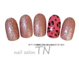 ネイル 矢川 まどかのネイルデザイン