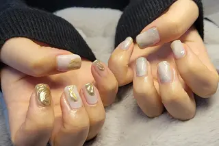 ネイル 櫛の屋浜口店所属・櫛の屋浜口店 sumireのネイルデザイン