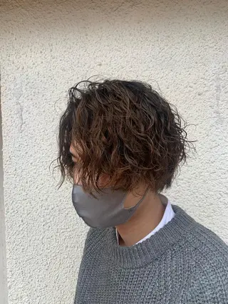 ショート カラー パーマ メンズ putri 川邉 優花のヘアスタイル