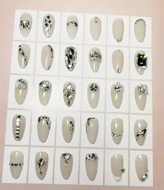 ネイル RI SA☀️ リサのネイルデザイン