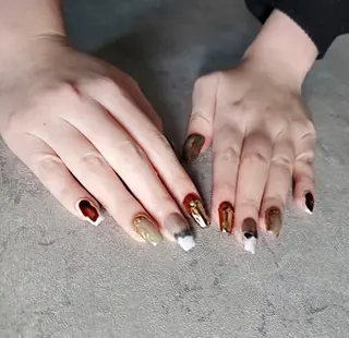 ネイル nailstudio eviz新宿店のネイルデザイン