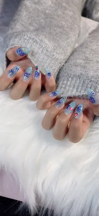 ネイル VIBLISS. ヴィブリスのネイルデザイン