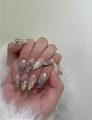 ネイル Lina nail所属・Lunaa 池袋のネイルデザイン