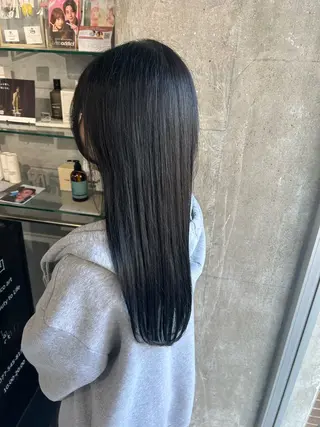 ロング カラー 凸凹 art所属・成田 有沙のヘアスタイル